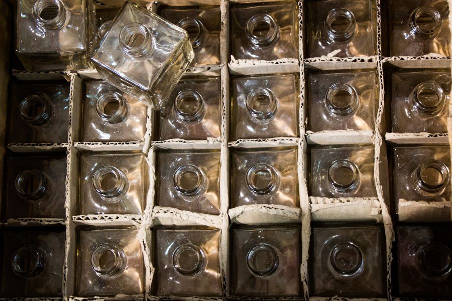square glass bottles for packaging efficiency and to improve sustainability