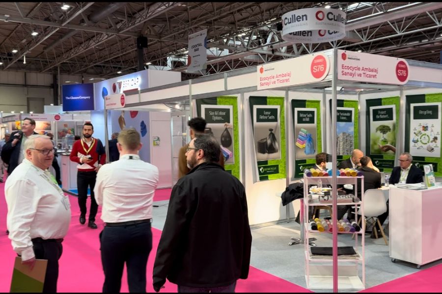 Attendees stroll the floors at the Packaging Innovations & Empack exhibit