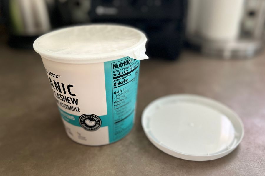 liner on yogurt bottle