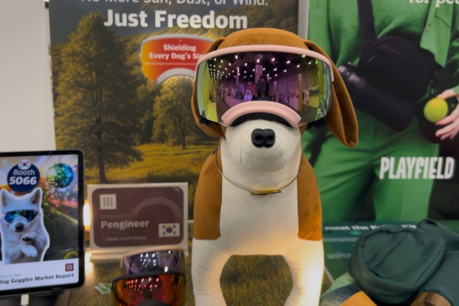 Dog goggles at Superzoo 2025 New Products