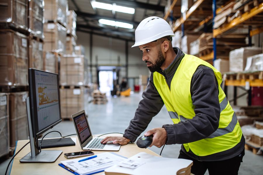 Warehouse manager utilizing warehouse management technology tools